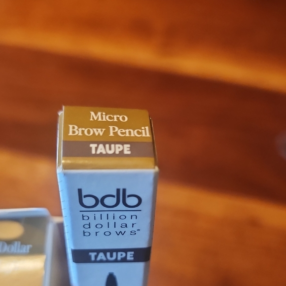 Tan Skincare Collection. - Picture 4 of 9